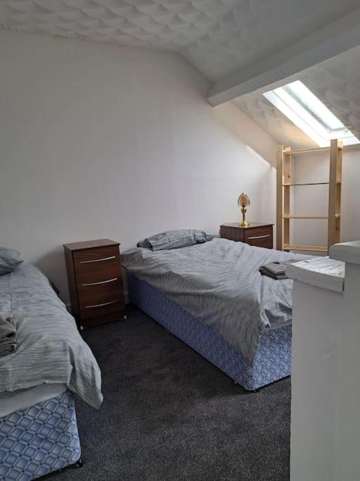 1 Bed Apart Dowlais Zewnętrze zdjęcie